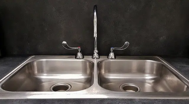 How to Prevent Water Spots on Stainless Steel Sink
